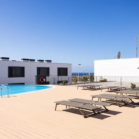 Home2book Cozy & Modern Apt, Pool & Terrace Daire